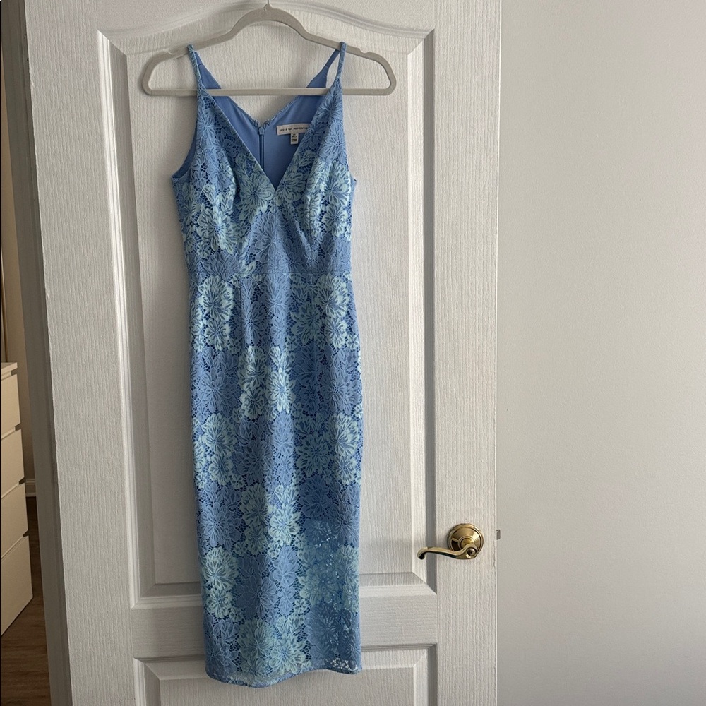 Dress the Population Blue Floral Lace Midi Dress - Picture 2 of 6